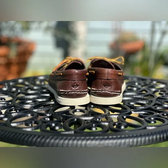 Sperry — Boat Shoes - Picture 2 of 8